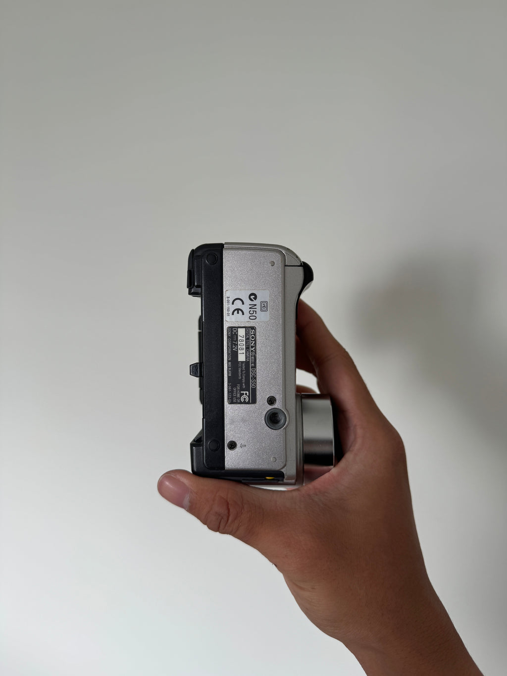 Sony Cyber-shot DSC-S50 | Flip Screen Selfie Cam | 2.1MP Rare Y2K Lo-Fi CCD [Full Set]